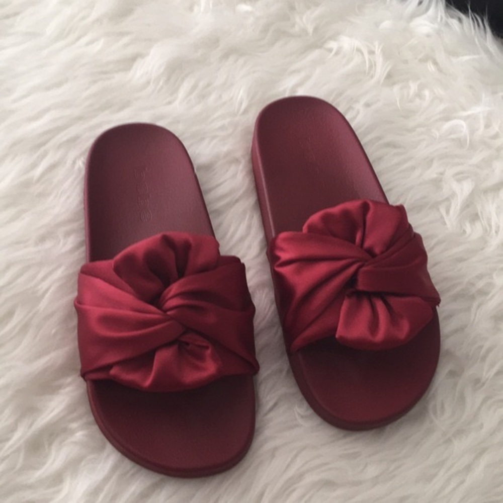 Bebe slides